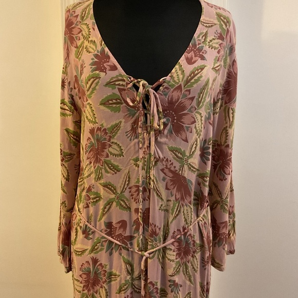 🩶 Faithfull The Brand Pink Floral 3/4 Sleeve Maxi Dress Size 4 - Picture 3 of 7